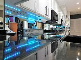 The Desert Pearl - Private Pool & Spa!