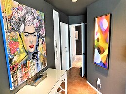 The Desert Pearl - Private Pool & Spa!