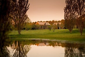 Honeysuckle Barn & Garden