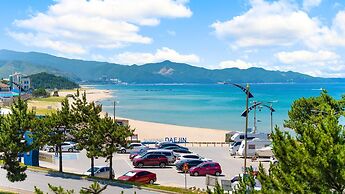 Donghae Badae Meomuleuda