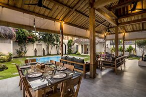 Villa Nakal by Alfred in Bali