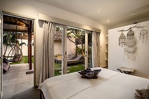 Villa Nakal by Alfred in Bali