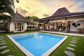 Villa Nakal by Alfred in Bali