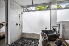 Villa Nakal by Alfred in Bali