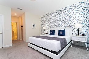 Wonderful 6bd 5bat w Golf Course Championsgate