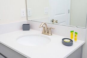 Wonderful 6bd 5bat w Golf Course Championsgate