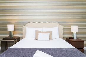 Wonderful 6bd 5bat w Golf Course Championsgate