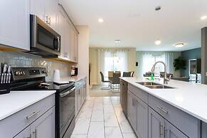 Wonderful 6bd 5bat w Golf Course Championsgate