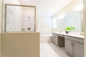 Wonderful 6bd 5bat w Golf Course Championsgate