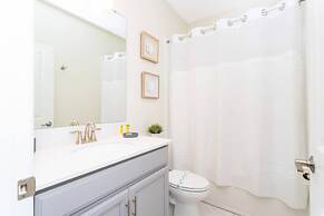 Wonderful 6bd 5bat w Golf Course Championsgate