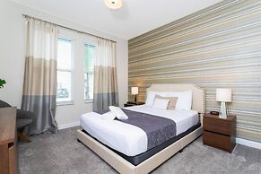 Wonderful 6bd 5bat w Golf Course Championsgate