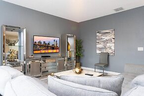 Wonderful 6bd 5bat w Golf Course Championsgate