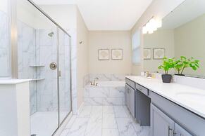 Wonderful 6bd 5bat w Golf Course Championsgate