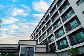 Sunday Hevea Hotel and Resort