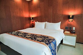 Sunday Hevea Hotel and Resort