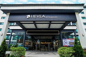 Sunday Hevea Hotel and Resort