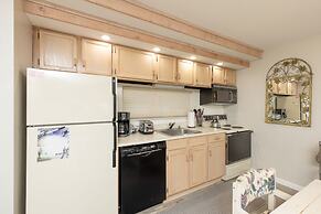 Stoneridge 3BR Standard Condo, sleeps 8! by RedAwning - Save 10% on 3 