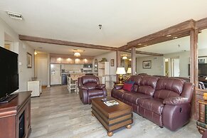 Stoneridge 3BR Standard Condo, sleeps 8! by RedAwning - Save 10% on 3 