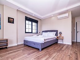 Lux Villa w Balcony Pool Sauna Garden in Antalya