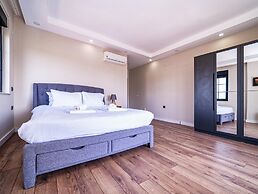 Lux Villa w Balcony Pool Sauna Garden in Antalya