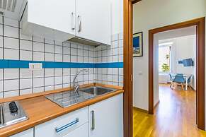 San Luigi Cozy Flat With Seaview