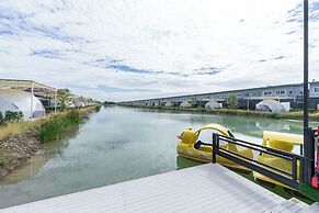 44 Residence And Resort