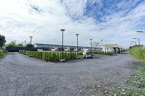 44 Residence And Resort