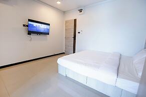 44 Residence And Resort