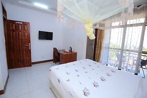 Frontiers Hotel & Lodges LTD