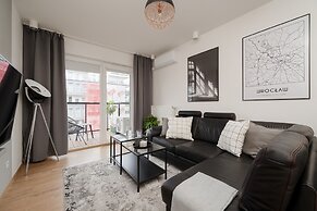 Apartment Dmowskiego by Renters Prestige
