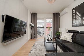 Apartment Dmowskiego by Renters Prestige