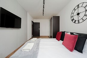 Apartment Dmowskiego by Renters Prestige