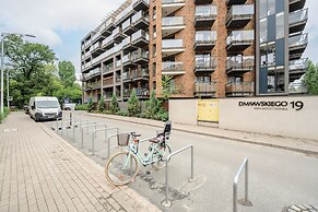 Apartment Dmowskiego by Renters Prestige