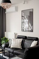 Apartment Dmowskiego by Renters Prestige