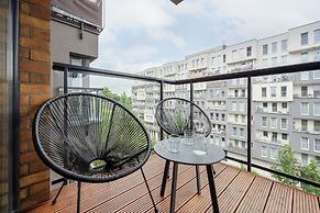 Apartment Dmowskiego by Renters Prestige