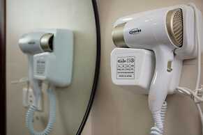 Madelise Adora Hotel