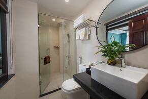 Madelise Adora Hotel