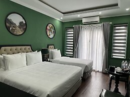 Madelise Adora Hotel