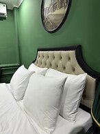 Madelise Adora Hotel