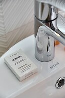 Blue Sky Apartment by Renters