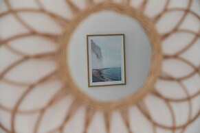 Blue Sky Apartment by Renters