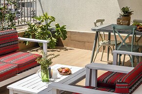 The Carmel House Apt hotel By Sea N Rent