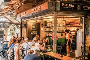 The Carmel House Apt hotel By Sea N Rent