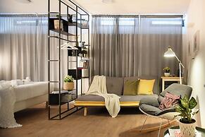 The Carmel House Apt hotel By Sea N Rent