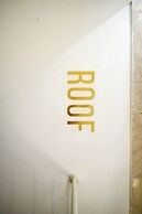 The Carmel House Apt hotel By Sea N Rent