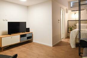 The Carmel House Apt hotel By Sea N Rent