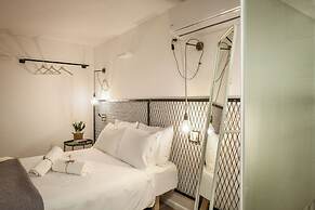 The Carmel House Apt hotel By Sea N Rent