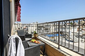 The Carmel House Apt hotel By Sea N Rent