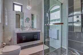 Villa Tasha Luxury suites