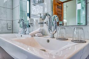 Villa Tasha Luxury suites